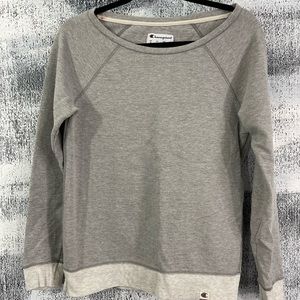 WOMENS GREY CHAMPION SIZE MEDIUM